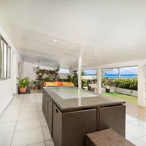 Nunaatini Holiday home