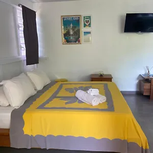 Apetahi Bed & Breakfast